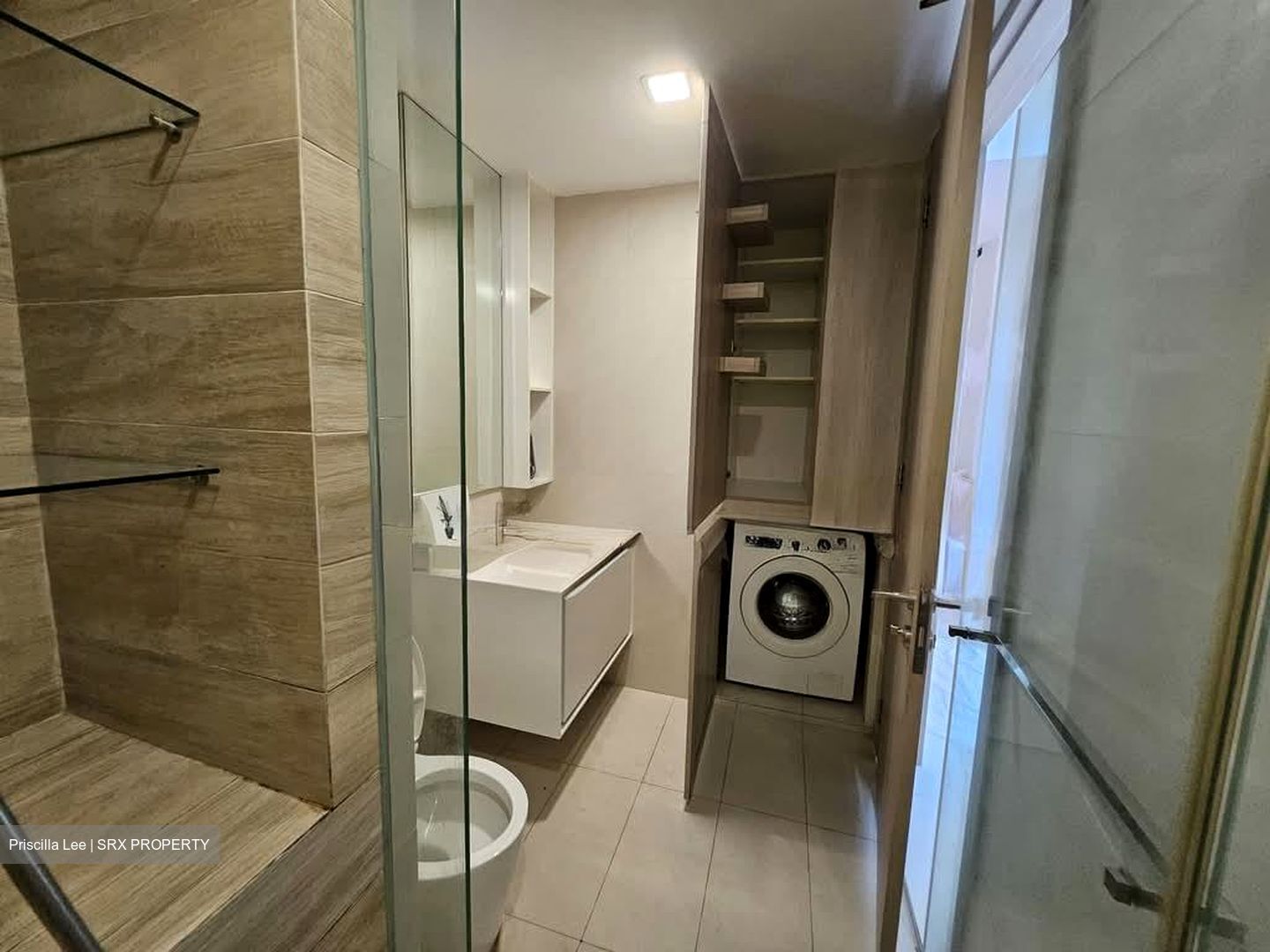 J Gateway (D22), Condominium #546500461
